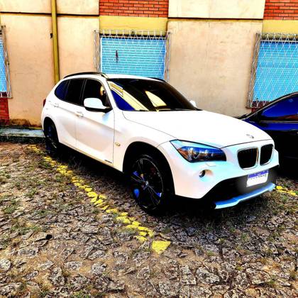 BMW X1 2.0 16V GASOLINA SDRIVE18I 4P AUTOMÁTICO BMW X1 2.0 16V GASOLINA SDRIVE18I 4P AUTOMÁTICO